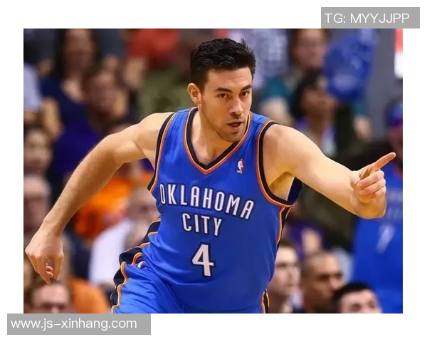 足球球星潮男穿搭解析 个性时尚与运动风的完美融合