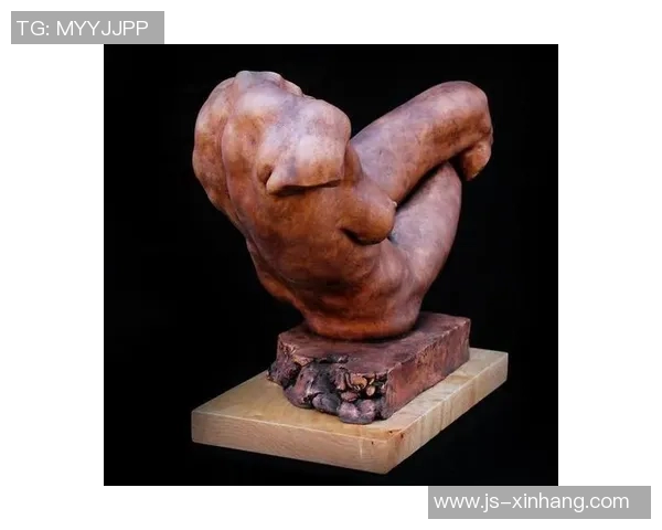 足球球星恐怖肌肉震撼全场堪比雕塑展现力量与速度极致融合